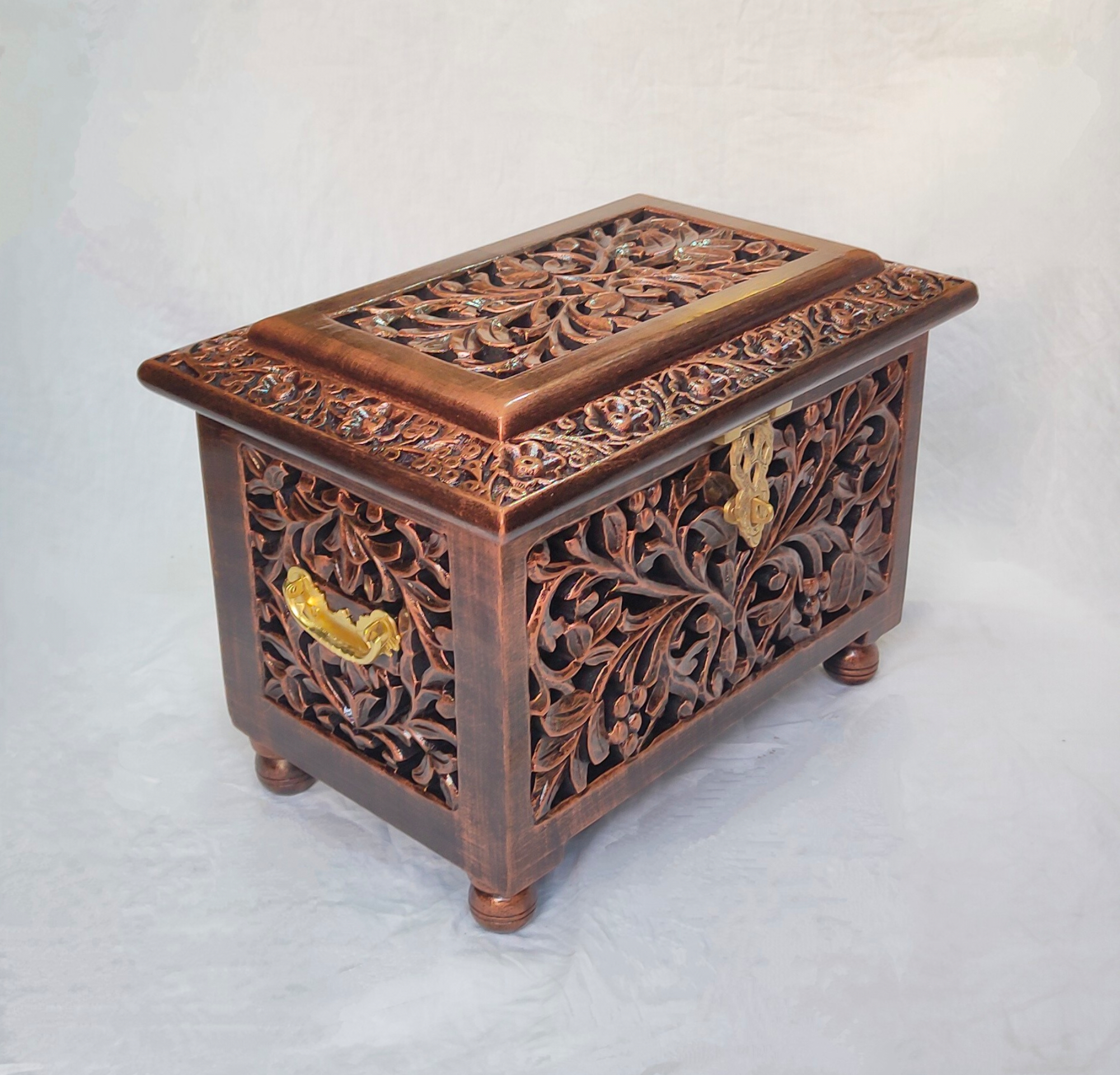 natural and artistic